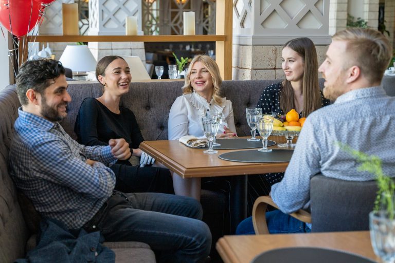 Friday Brunches In Dubai - Unwind Ultimate Weekend