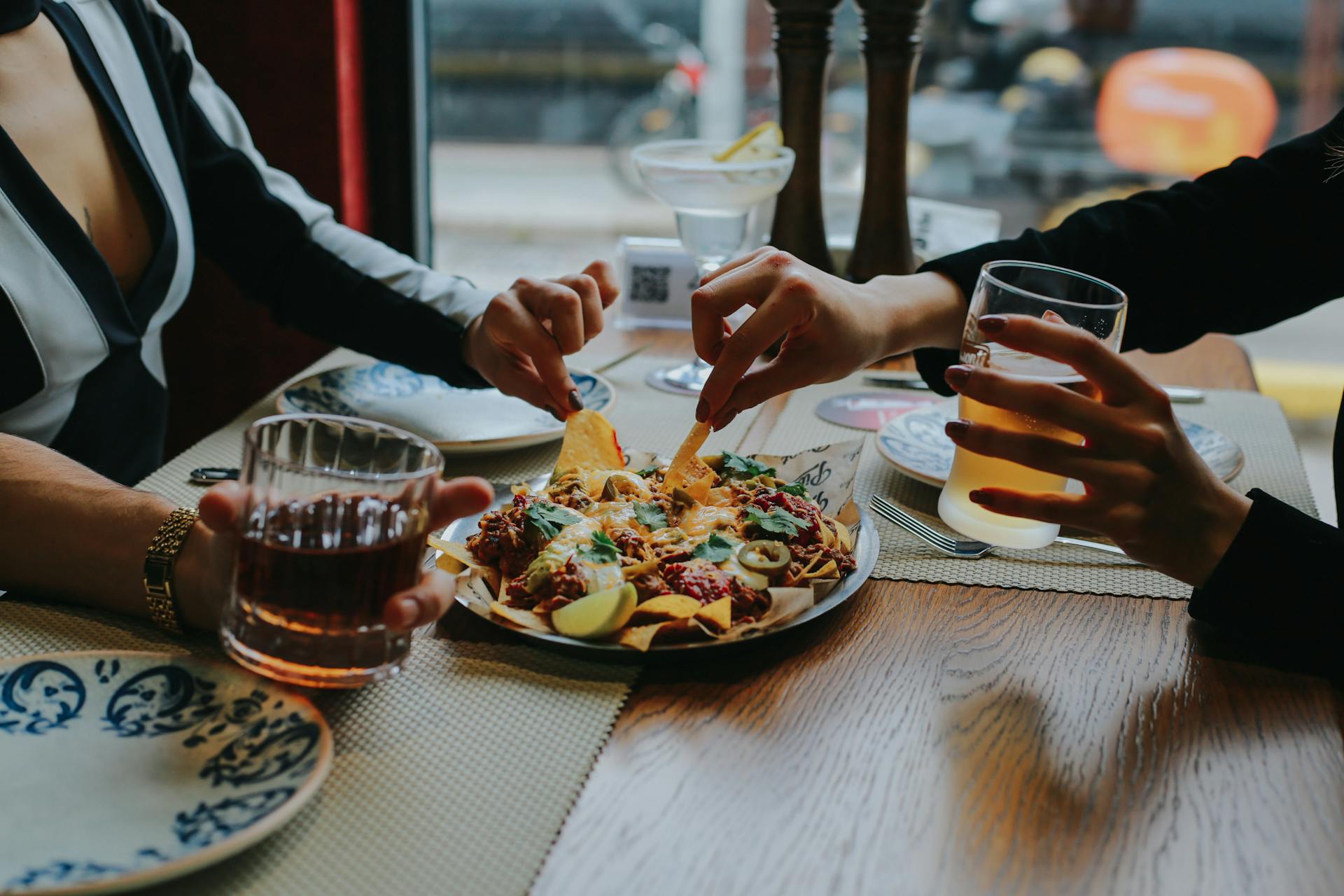 Happy Hours - To Save On Food And Drinks