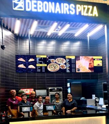 Debonairs Pizza