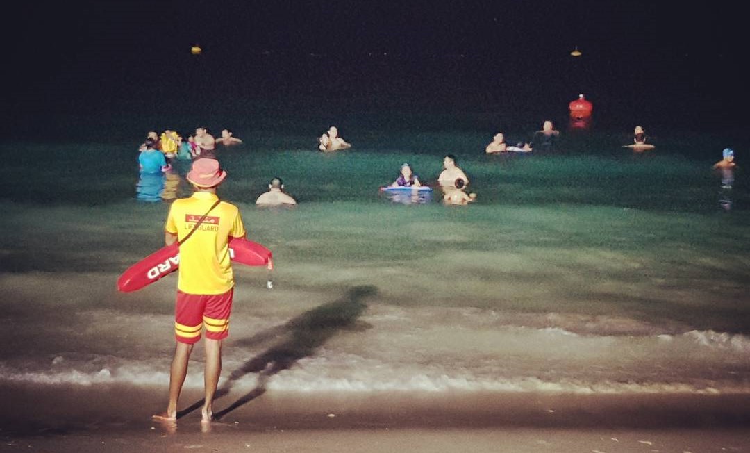 Umm Suqeim Night Swimming Beach