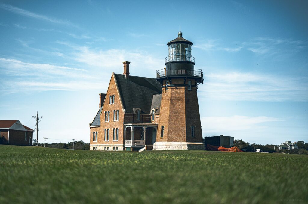 A Brick Lighthouse In An Underrated Beach Destination In USA – Block Island, Rhode Island